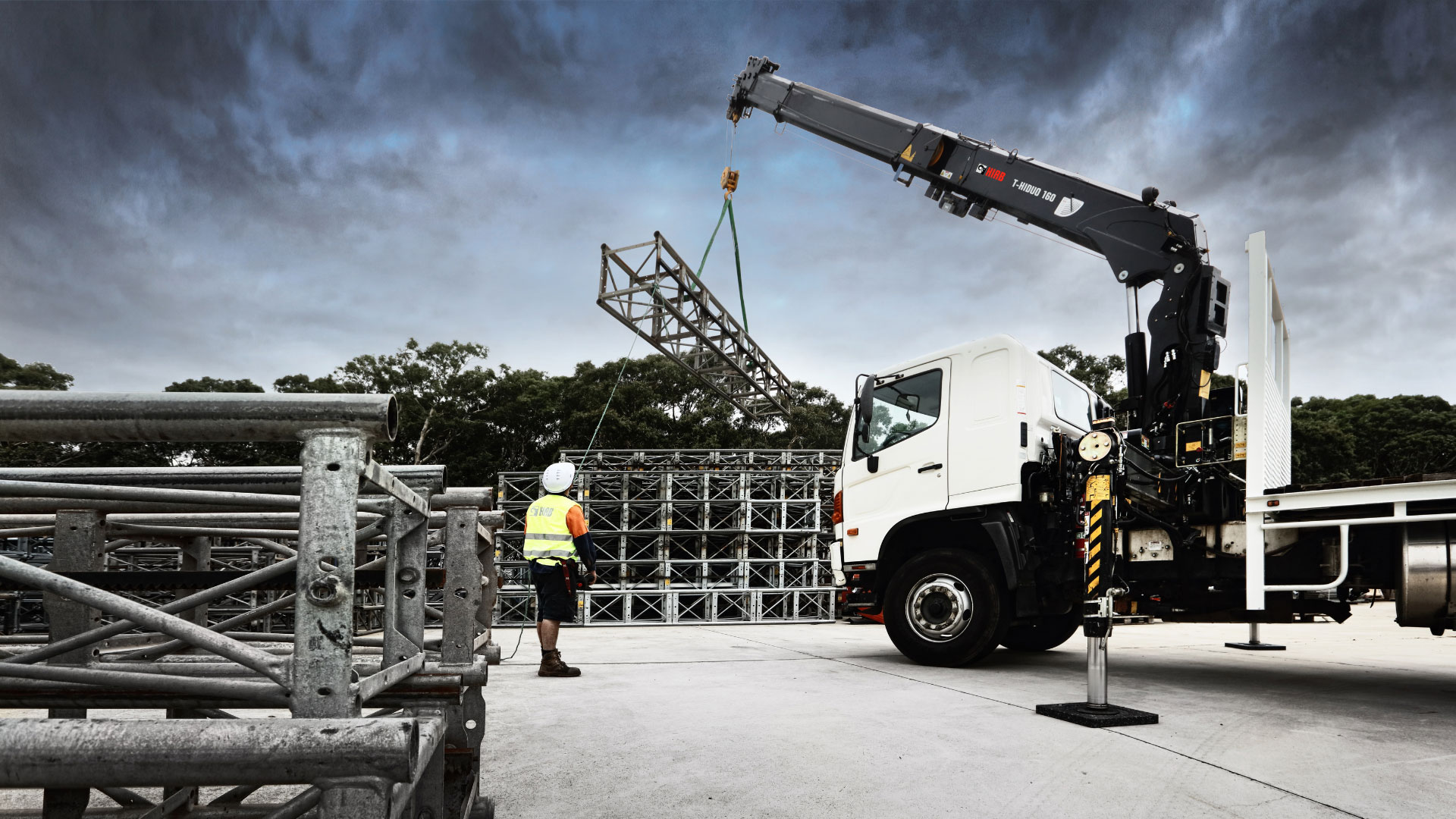 Crane-Truck—Heavy-Loads Crane-Truck---Heavy-Loads